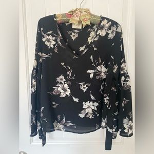 Sienna Sky Long Sleeve Tie Tunic XS